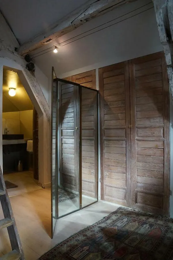 Homestay Studio Rempart Brussels Belgium